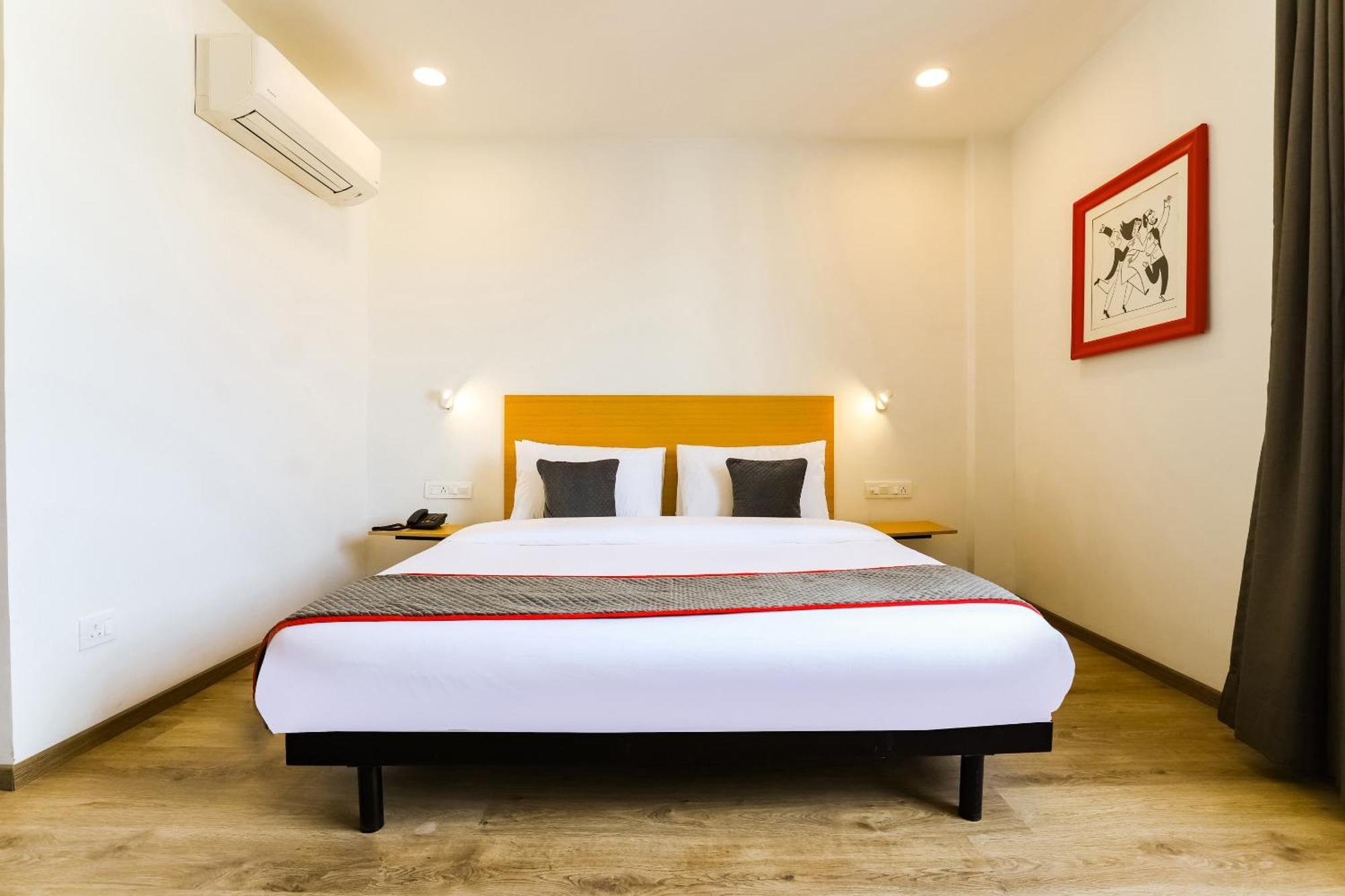 Townhouse Prithvi Resort Near Phoenix Palassio Lucknow Exterior photo